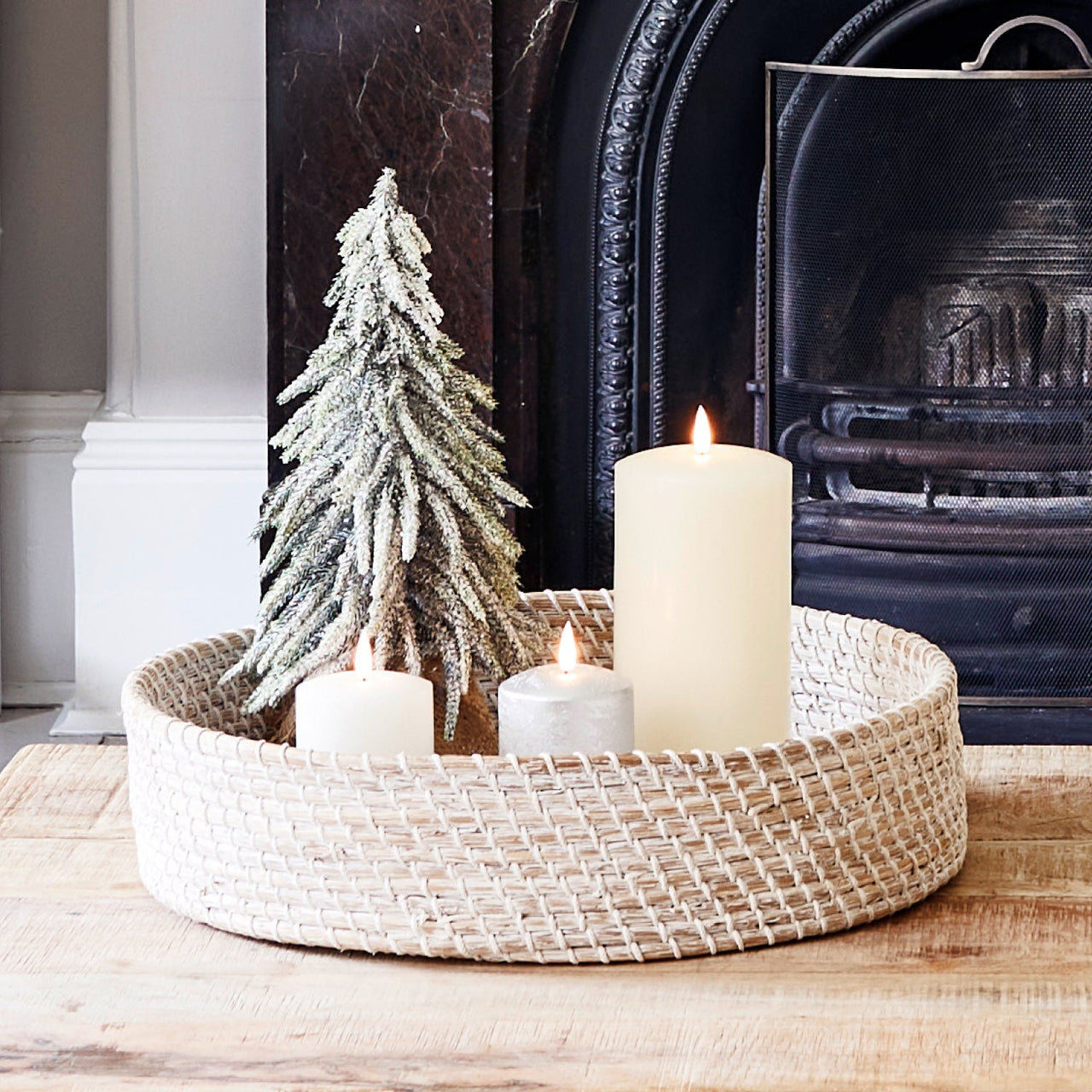 l4f_xmas_20_0463_v1_oliver_perrott_TGCandles2.jpg